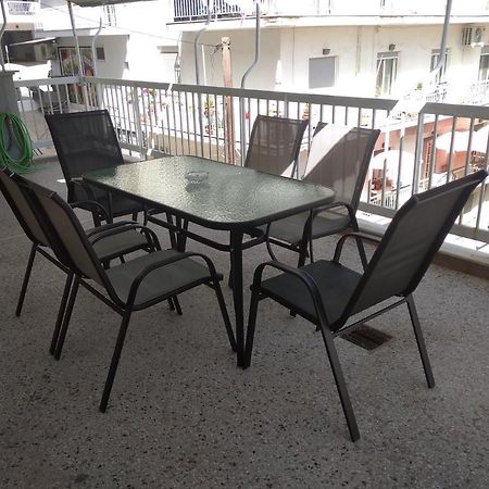 Debby'S Central Apartment Kavala Exterior foto