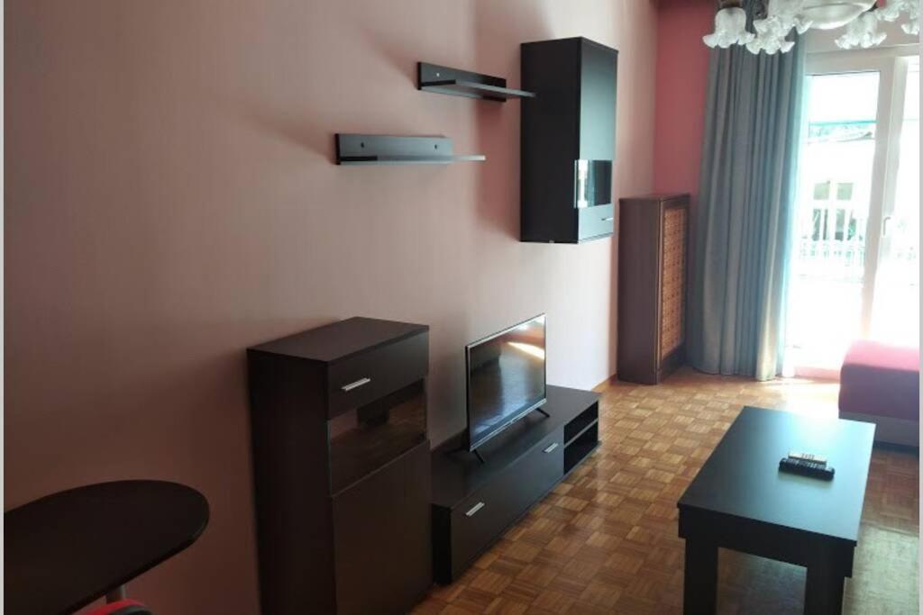 Debby'S Central Apartment Kavala Exterior foto