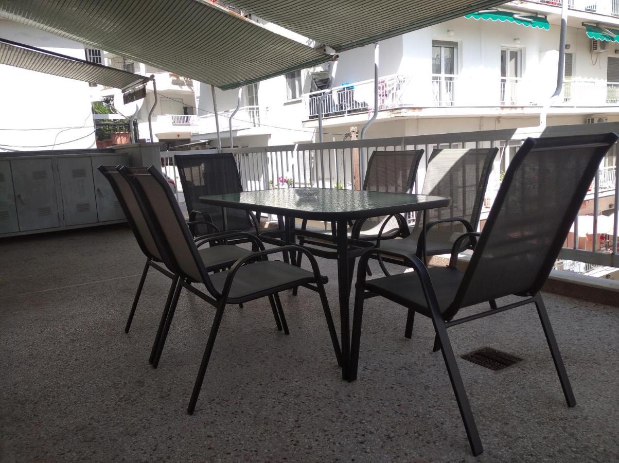 Debby'S Central Apartment Kavala Exterior foto